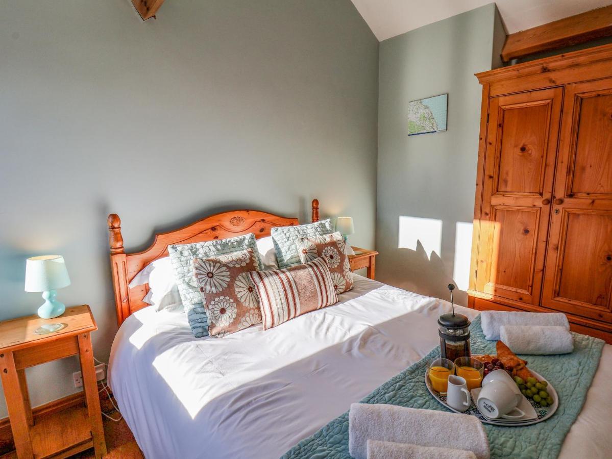 Hayloft Cottage Staintondale Ngoại thất bức ảnh